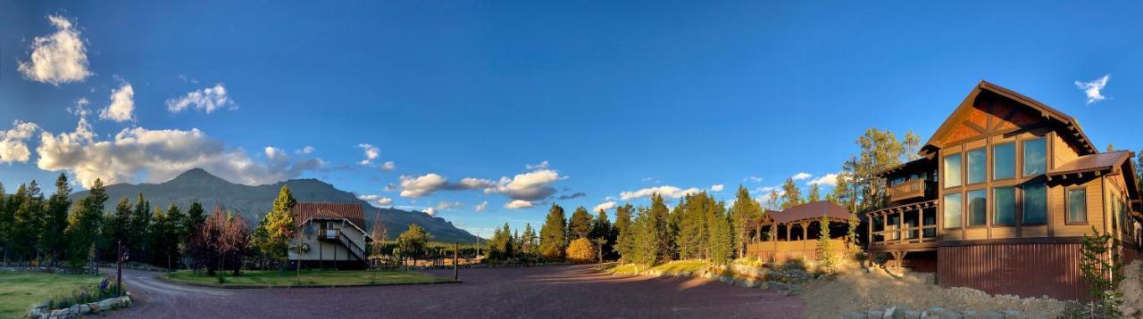 Summit Mountain Lodge And Steakhouse East Glacier Park Village ภายนอก รูปภาพ
