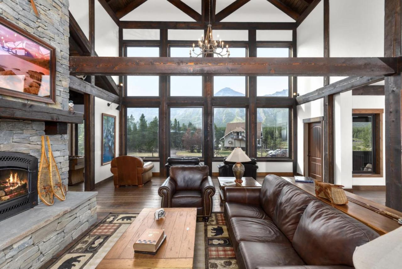 Summit Mountain Lodge And Steakhouse East Glacier Park Village ภายนอก รูปภาพ