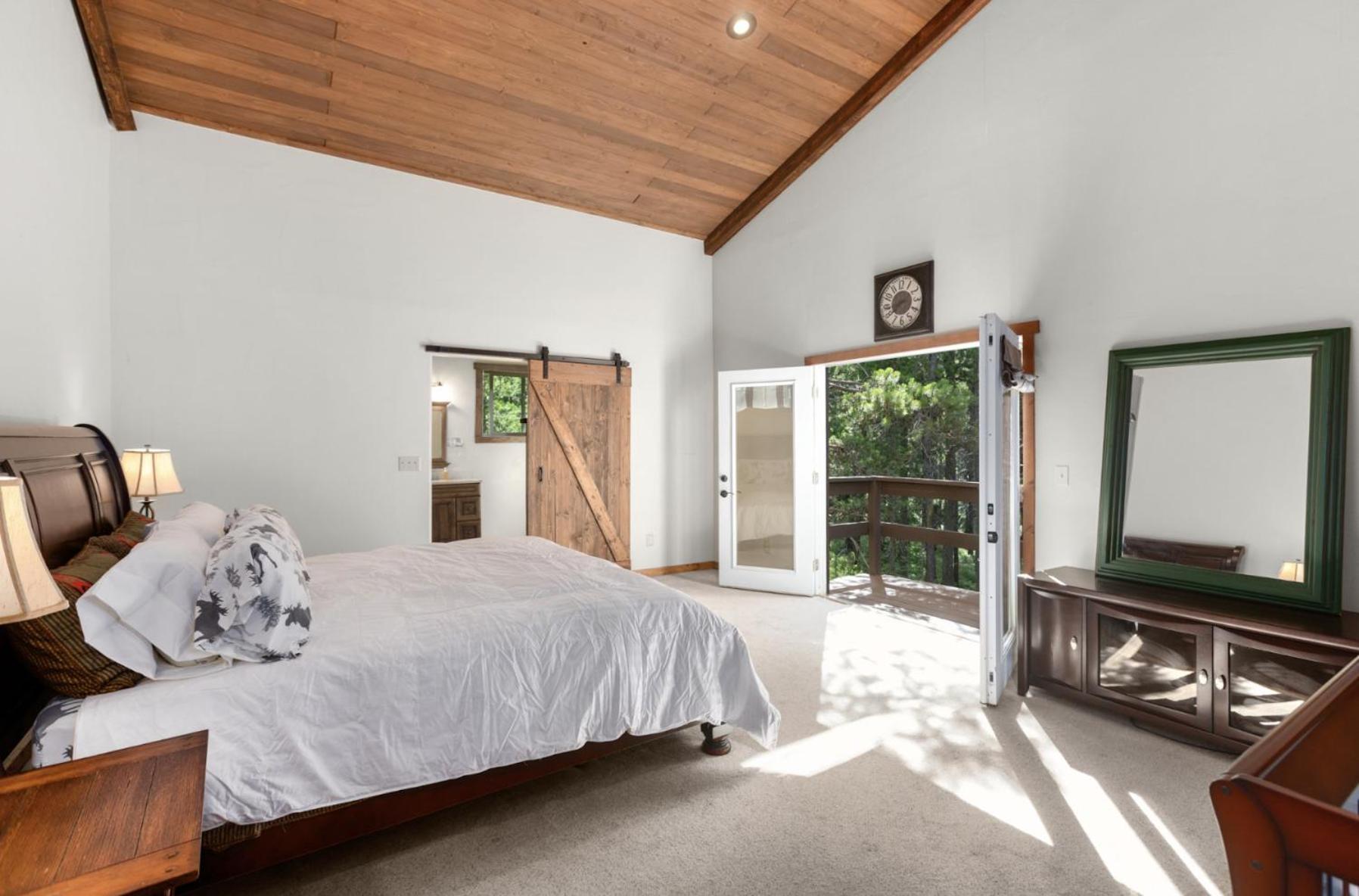 Summit Mountain Lodge And Steakhouse East Glacier Park Village ภายนอก รูปภาพ