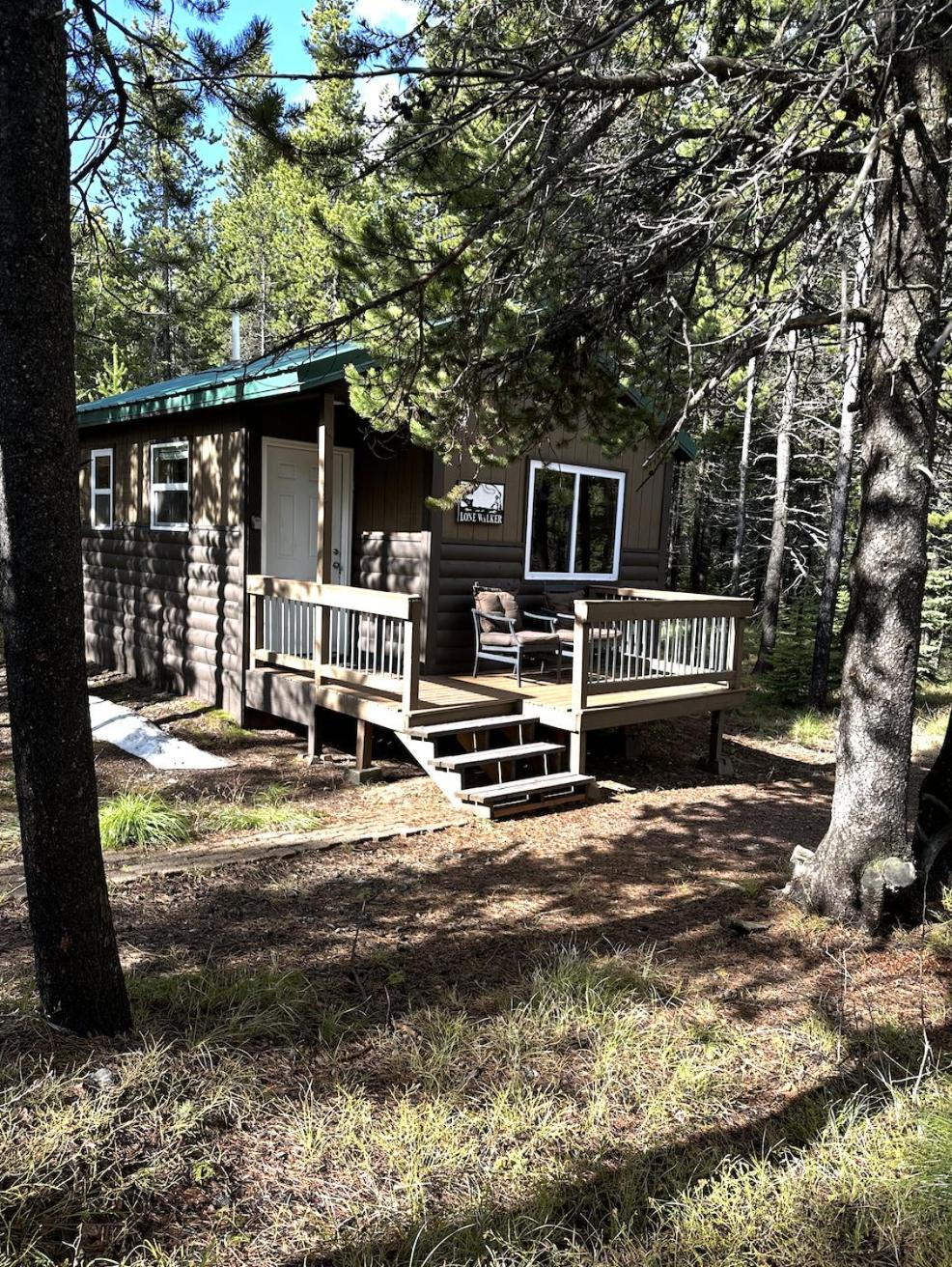 Summit Mountain Lodge And Steakhouse East Glacier Park Village ภายนอก รูปภาพ